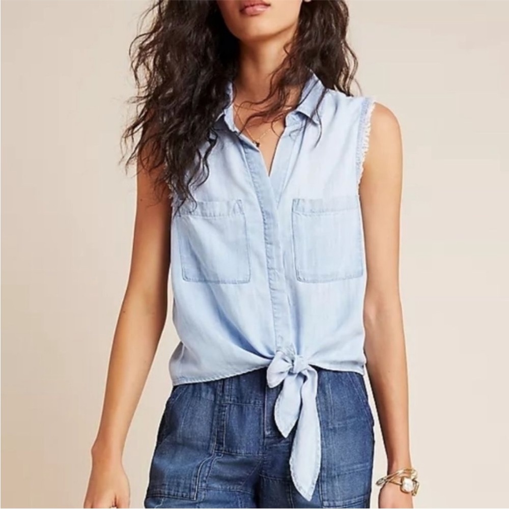 cloth & stone Light Blue Sleeveless Button-Down Tie Front Top